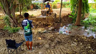 Completed 100%! Dozer Mitsubishi & Truck 5ton Clearing the land will push the soil to fill the pond