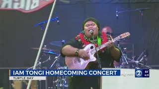 Iam Tongi serenaded Oʻahu to the delight of thousands: PHOTOS