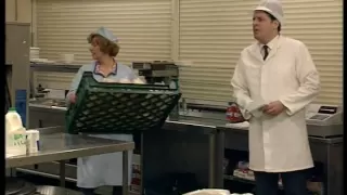 Dinnerladies - Series 1 - Episode 1 - Part 1