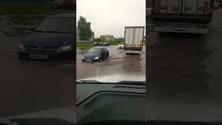 последствия дождей в Нижнем Новгороде,хорошо плывем