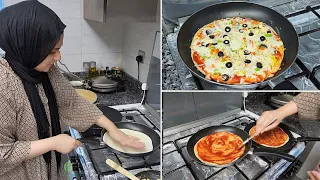 Bachoun k anay mein sirf adha ghanta 🤭 fatafatt bana liay Tawa Pizzas🍕