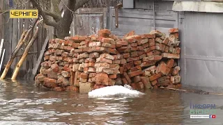 Крига на Десні скресла: Чернігів готується до чергової хвилі повені