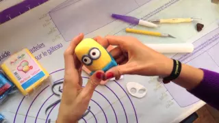 MINION MODELADO FONDANT