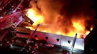 USA: Brand in Einkaufszentrum löst Großeinsatz in Los Angeles aus