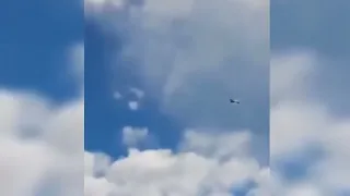 Dogfight between Russian Sukhoi su-35 vs Ukrainian Mig-29 fighter jet