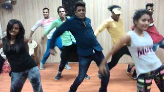 #RSSQUAD Sunil shetty act   choreography by Rakesh patel