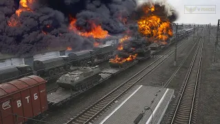 Ukraine Tension!!! HIMARS Rocket Brutal Attack Blow Up 40 Train Carriages Russian Troops and Ammo