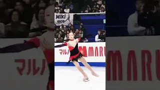 Yuna Kim vs. Carolina Kostner 3 Flip + 3 Toe-loop Combination (No hate please, love them both)