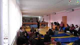У гуртожитку Бродівського ФПК студенти влаштували літературно-музичний вечір (ТК "Броди online")