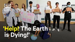 Activists Stage Earth's Death in Protest at COP27