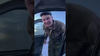 Угнал машину у бати 😂 #shorts