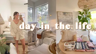 DAY IN THE LIFE | what I eat, summer haul, easy lunch recipe, what's in my travel bag & house decor!