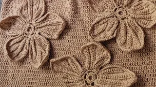 flor de crochê para aplicação #flores #flordecrochê #vestidodecroche #flower