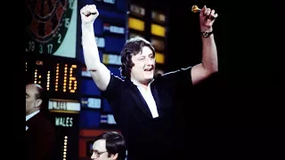 Tributes paid to darts champion Eric Bristow - 5 News