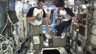 Astronauts Discuss Fitness Challenge with Students