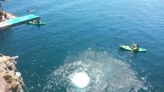 5 metres cliff jump at Ariel's Point