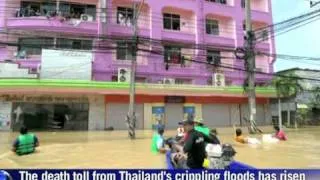 Thai villagers swamped by floodwaters