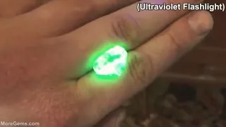 How Opal Mineral glows under UV light under room temperature