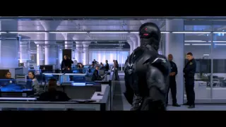 ROBOCOP (2014)