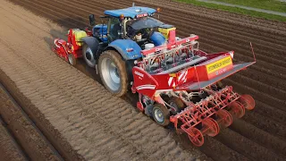 Aardappels poten - Planting Potatoes - Kartoffeln Pflanzen - New Holland + 4 row Grimme - Vanleene