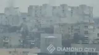 Bombs rain down on Ukraine city