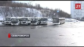 В Североморске на городские линии вернули большие автобусы