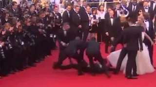 TOP 5 AWKWARD RED CARPET MOMENTS