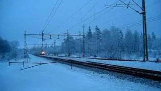 [SJ] X2 to Göteborg C. passing ex. Källeryd station and level crossing.