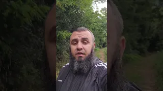 Nese ke Islamin, ke fituar gjithçka.             Nese nuk e ke Islamin ti ke humbur gjithçka.