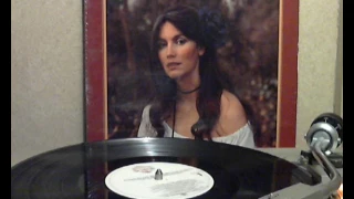 Emmylou Harris -The Wayfaring Stranger [stereo Lp version]