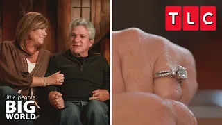 Matt and Caryn Are Engaged! | Little People Big World | TLC