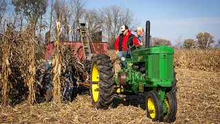 New Idea 1 Row Ear Corn Picker Harvesting Corn pulled by John Deere 60