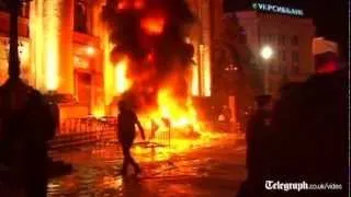 Ukraine: Pro-Russians set Kharkiv building ablaze