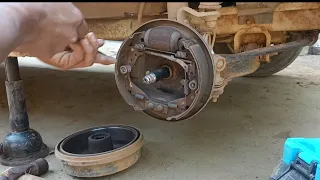 how to check car brake shoe , wheel cylinder  @Damrapuklu