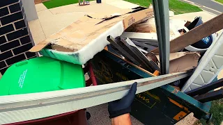 Aussie Curbside Scavenging and Dumpster Diving Action