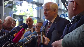 Horst Seehofer vor Parteivorstand - Ziel Mitte Rechts - wohl ein Rechtsruck der CSU