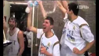 Florentino Pérez celebró el título de Copa del Rey en el vestuario merengue