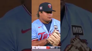 Legendary Low 46 MPH Pitch - Willians Astudillo's 1st Time Career Pitching - - Twins 2021