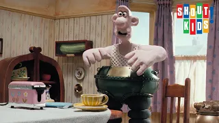 Wallace & Gromit: The Complete Cracking Collection | Clip: The Wrong Trousers