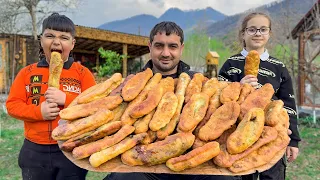 A DAY IN THE CROWDED BAZAAR OF THE VILLAGE! CHEF COOKING JUICY PIROSHKI! RURAL MOUNTAIN VILLAGE LIFE