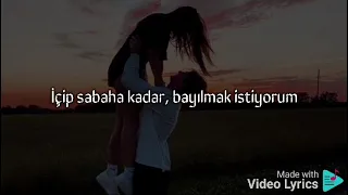 Model & Ozan Doğulu- Dağılmak istiyorum (lyrics)