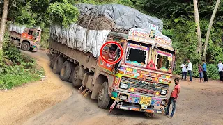 Lorry Videos : Dare To Drive At This Very Dangerous Ghat Turn | Truck Videos | Trucks In Mud