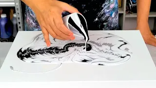 Soft and Funky! - Simple Split Cup - Acrylic Pouring in Monochrome Colors