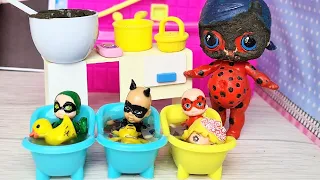 VERY DIRTY BABIES) Lady Bug and Super cat bathe children in baths cartoons Darinelka