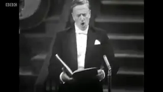 Benjamin Britten conducts War Requiem (1962) - Live Television Broadcast