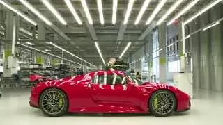 Footage – 918 Spyder manufactory: behind-the-scenes