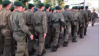 26. Oktober 2019 & die Bundesheer-Leistungsschau: Soldaten marschieren singend durch Wien