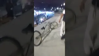 cholos en el  tianguis de rampas de plateros