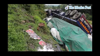 Haulage truck accident at Christmas Pass