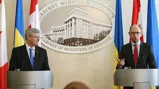 Яценюк и Штайнмайер обсудили ситуацию на Украине
